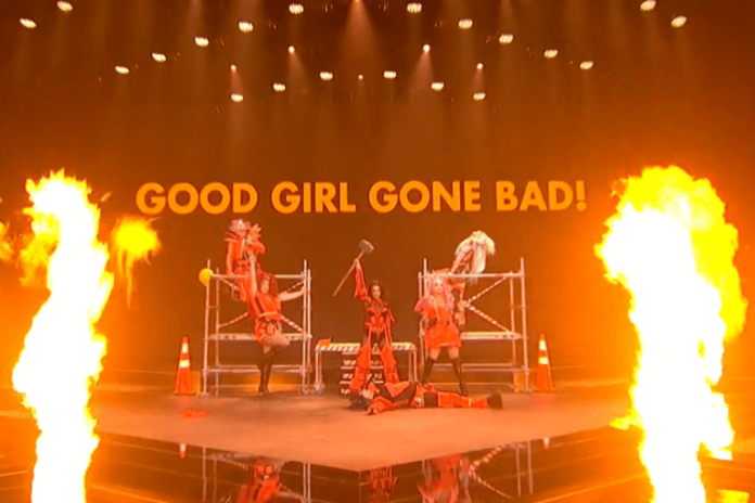 ovo-niste-mogli-ni-da-sanjate!-zbog-nastupa-harem-girls-svima-popadale-vilice,-scena-doslovo-gori!