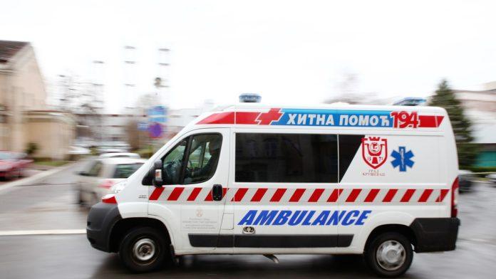 poljoprivrednik-povreden-u-tuci-kod-cacka,-hitno-prevezen-u-klinicki-centar-u-kragujevcu