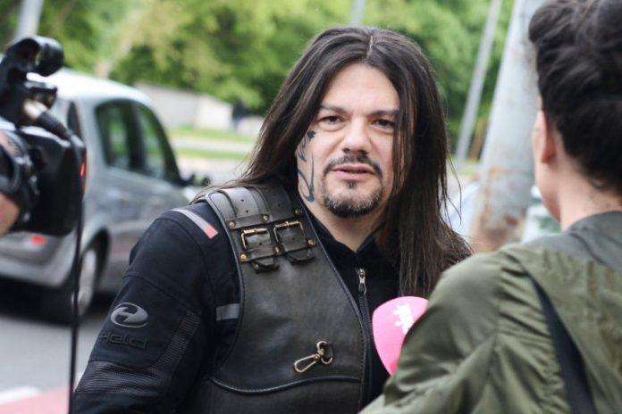 intimni-snimak-zene-ace-amadeusa-sa-ucenikom-ce-ugledati-svetlost-dana?!-pevac-detaljno-opisao-klip,-pa-najavio-sok-bombu!