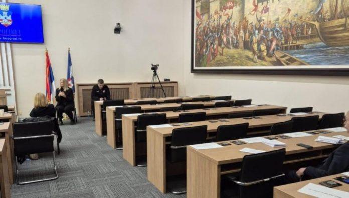 kako-bi-se-tek-blokaderi-ponasali-kada-bi-dosli-na-vlast?-mirkovic:-na-sednicu-skupstine-grada-beograda-od-46-odbornika-opozicije-doslo-5