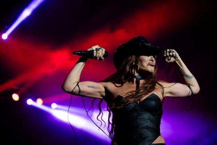 senidah-pred-koncert-u-spensu-poslala-jaku-poruku-novosadanima:-spremite-se,-bice-luda-noc!