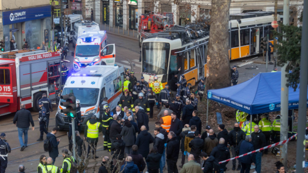 Трамвај-искочио-из-шина-у-Милану-–-две-особе-погинуле,-више-од-30-повређено Трамвај-искочио-из-шина-у-Милану-–-две-особе-погинуле,-више-од-30-повређено