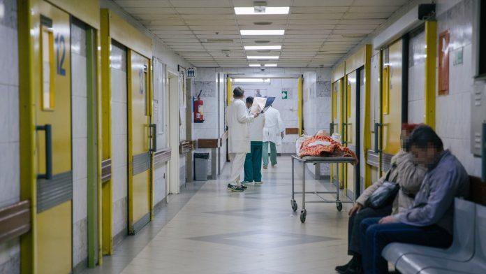 (video)-skandal-na-decijoj-hirurgiji-u-pristini-dvojica-doktora-se-zestoko-potukla:-tenzija-kulminirala-na-sastanku,-isplivao-i-snimak