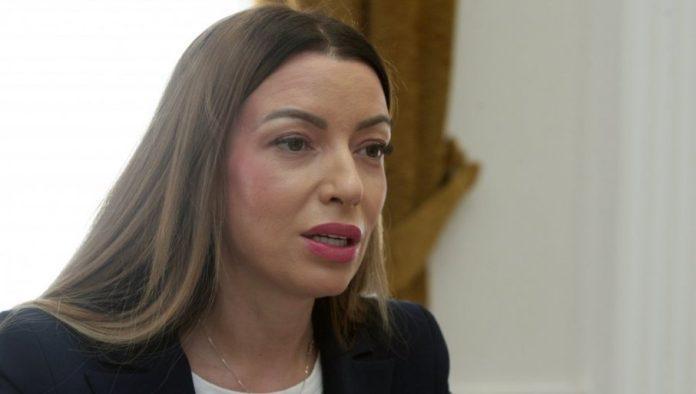 neljudski,-necovecno-i-bolesno!-ministarka-mesarovic-ostro-o-blokaderskom-skupu-podrske