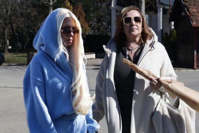 prvi-susret-karleuse-i-ane-bekute-nakon-drame:-najneprijatnija-scena-na-pomenu-sasi-popovicu-–-o-ovome-bruji-estrada!-(video)