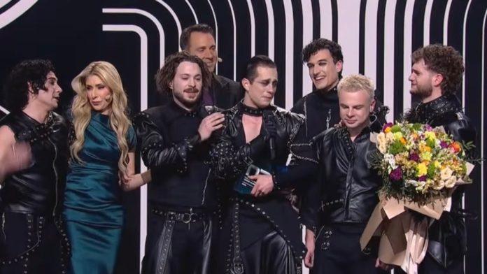 pobednik-pze-2026-je-grupa-“lavina”-oni-ce-nas-predstavljati-na-evroviziji-u-becu:-ceo-bend-place-na-bini