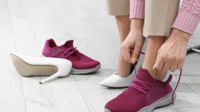 visoke-potpetice,-sportske-patike-ili-ravne-baletanke-–-koja-obuca-je-najbolja-za-artritis-kuka-i-kolena