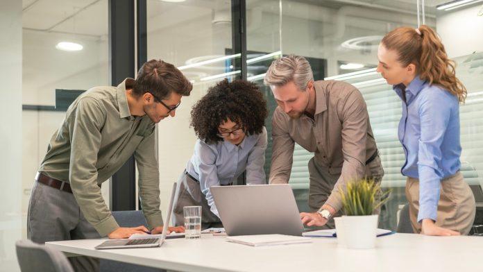 evo-koji-bi-poslovi-mogli-da-nestanu-ove-godine!-objavljen-popis:-strucnjaci-poslali-poruku-radnicima