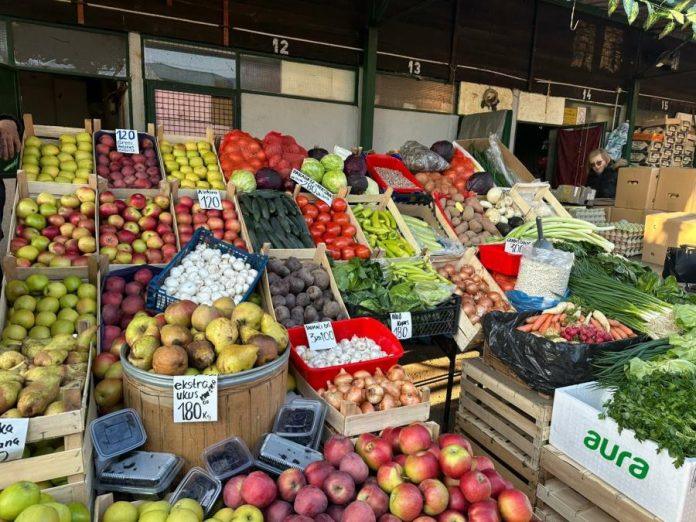 pasulj-400,-zelena-salata-50!-evo-kolike-su-cene-na-pijaci-u-cacku,-povrce-najtrazenije-zbog-posta-(foto)