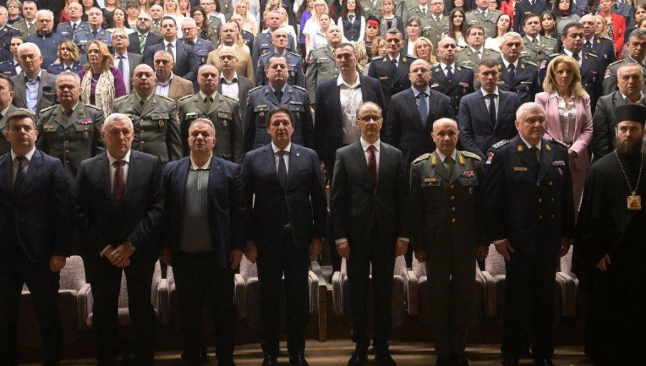 obelezen-dan-vojnomedicinske-akademije:-odrzan-svecani-prijem obelezen-dan-vojnomedicinske-akademije:-odrzan-svecani-prijem