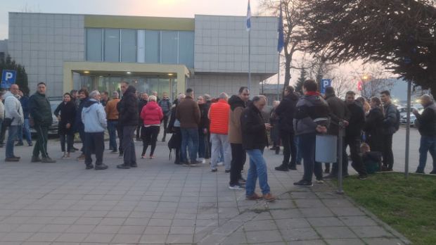 Скуп-подршке-приведеним-пољопривредницима-у-Шапцу Скуп-подршке-приведеним-пољопривредницима-у-Шапцу