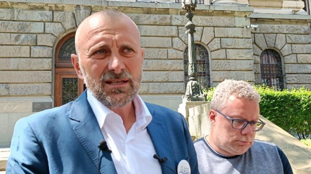 Активиста-Златко-Кокановић-поново-ухапшен,-одређен-му-притвор-до-30-дана Активиста-Златко-Кокановић-поново-ухапшен,-одређен-му-притвор-до-30-дана