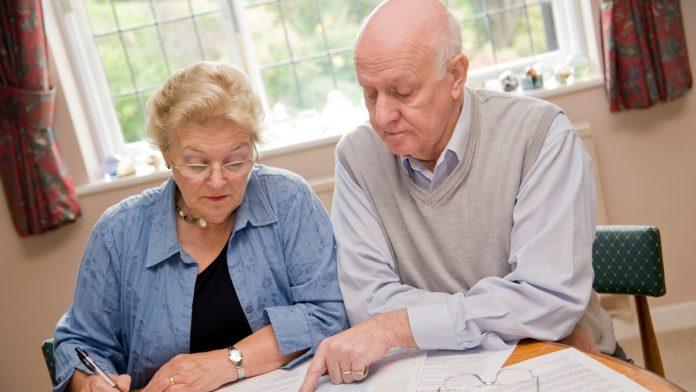 ovi-penzioneri-imaju-pravo-na-dodatak-od-122-evra:-sve-vise-gradana-u-komsiluku-koristi-novi-model