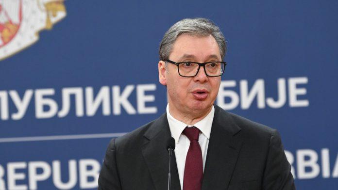 vucic-posetio-dacica-u-klinickom-centru-srbije