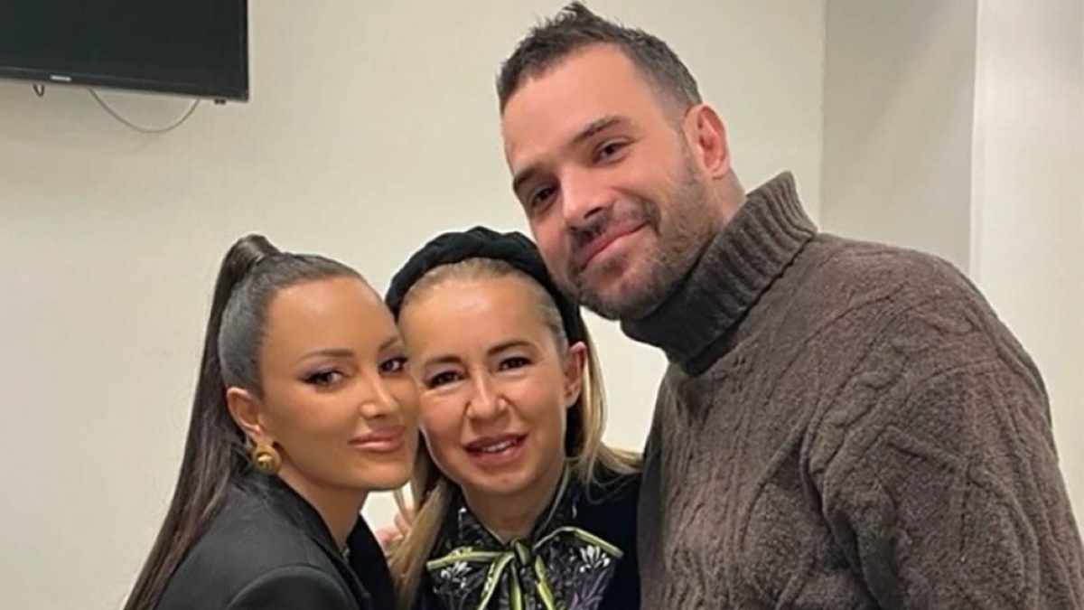 slavlje-u-domu-majke-filipa-zivojinovica-cestitke-se-nizu,-oglasila-se-i-njegova-sestra:-“najbolja-mama-na-svetu” slavlje-u-domu-majke-filipa-zivojinovica-cestitke-se-nizu,-oglasila-se-i-njegova-sestra:-“najbolja-mama-na-svetu”