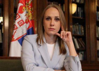 “ZNAČI DA UĆUTI VRHOVNI KOMADANT ZBOG KOG ŽIVIMO U MIRU?!” Milica Nikolić oštro osudila izjavu Stefanovića “znaci-da-ucuti-vrhovni-komadant-zbog-kog-zivimo-u-miru?!”-milica-nikolic-ostro-osudila-izjavu-stefanovica