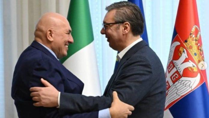 vucic-se-sastao-sa-italijanskim-ministrom-odbrane:-razgovarali-o-kljucnim-temama,-predsednik-dobio-i-specijalan-poklon