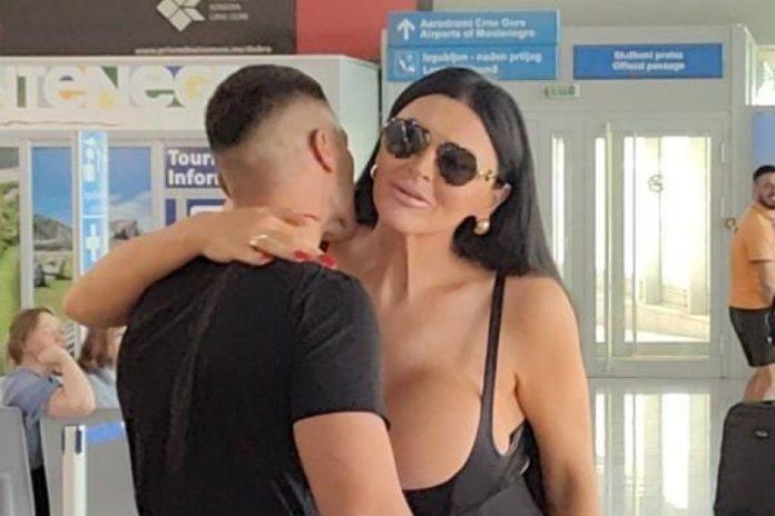 skandal-na-estradi!-procurio-cenovnik-elektre-elit-–-pogledajte-sta-mozete-da-joj-radite-za-1.500-franaka!