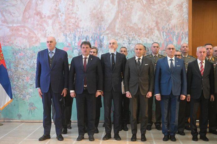 ministar-gasic-i-krozeto-zajedno-u-beogradu!-otvorena-izlozba-o-spasavanju-srpske-vojske-u-muzeju-jugoslavije:-italijanska-mornarica-prevezla-260.000-ljudi!