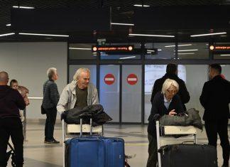 GRAĐANI EVAKUISANI IZ IZRAELA STIGLI U BEOGRAD Avion Er Srbije sleteo na Aerodrom “Nikola Tesla” gradani-evakuisani-iz-izraela-stigli-u-beograd-avion-er-srbije-sleteo-na-aerodrom-“nikola-tesla”