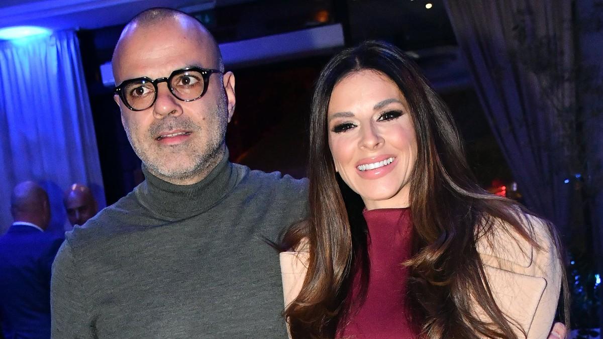 veliko-slavlje-u-domu-ane-sevic-voditeljka-se-obratila-muzu-i-podelila-neodoljiv-prizor:-cestitke-samo-stizu!-(foto) veliko-slavlje-u-domu-ane-sevic-voditeljka-se-obratila-muzu-i-podelila-neodoljiv-prizor:-cestitke-samo-stizu!-(foto)