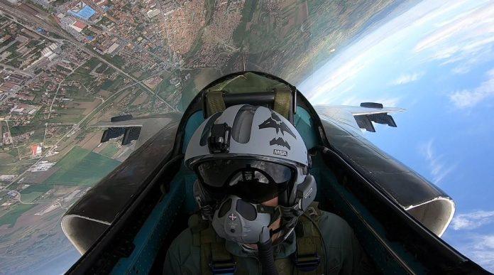 zelis-da-postanes-pilot-vojske-srbije?-otvoren-konkurs-za-rezervne-oficire:-traze-se-mladici-i-devojke,-evo-koji-su-uslovi-i-do-kada-traje-prijava!