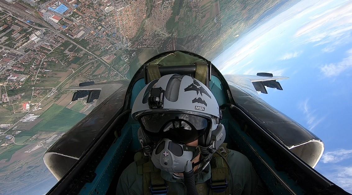 zelis-da-postanes-pilot-vojske-srbije?-otvoren-konkurs-za-rezervne-oficire:-traze-se-mladici-i-devojke,-evo-koji-su-uslovi-i-do-kada-traje-prijava! zelis-da-postanes-pilot-vojske-srbije?-otvoren-konkurs-za-rezervne-oficire:-traze-se-mladici-i-devojke,-evo-koji-su-uslovi-i-do-kada-traje-prijava!