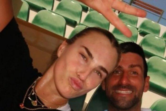 sabalenka-ne-zna-sta-ju-je-snaslo:-trenirala-sa-dokovicem,-pa-dobila-ovo…-(video)