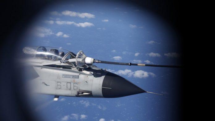 poleteli-borbeni-avioni,-uzbuna-na-kipru!-proglasena-vazdusna-opasnost,-grcki-bombarderi-spremni,-stiglo-hitno-upozorenje:-“bezite-u-podrum”-(foto,-video)