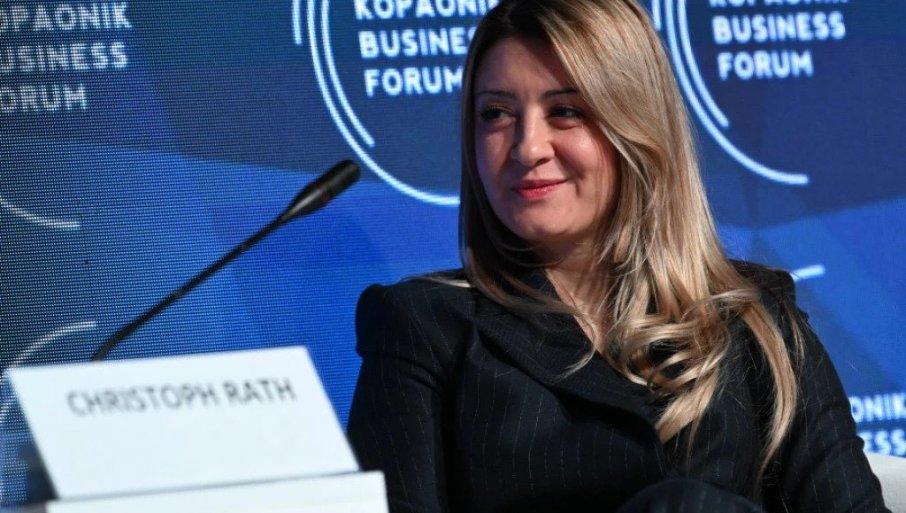 panel-o-finansijskoj-industriji-na-kbf:-poverenje-kljucni-faktor-u-odrzivom-rastu panel-o-finansijskoj-industriji-na-kbf:-poverenje-kljucni-faktor-u-odrzivom-rastu