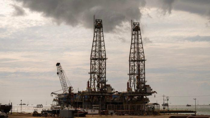 curi-gas-iz-skladista-u-evropi,-u-zalihama-samo-31-odsto:-plavi-energent-najskuplji-za-poslednje-tri-godine