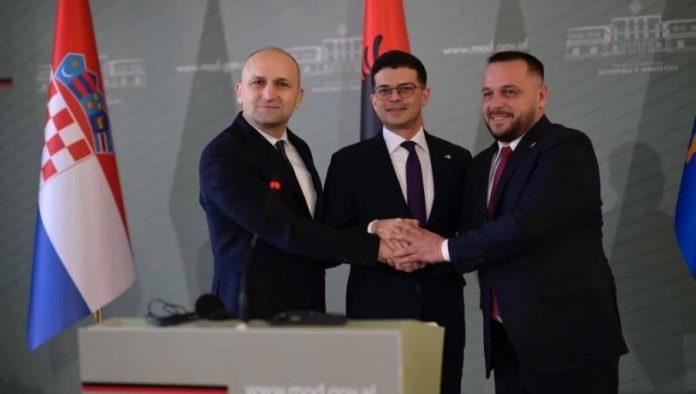 iz-moskve-hitno-reagovali-zbog-vojnog-saveza:-militarizacija-pristine-i-pritisak-na-srbiju