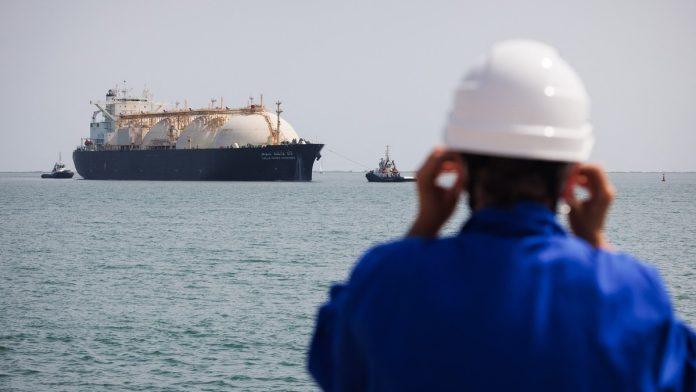 napad-dronovima-na-energetske-objekte-u-kataru-zaustavio-proizvodnju-lng:-qatarenergy-proglasio-“visu-silu”,-trziste-gasa-treperi