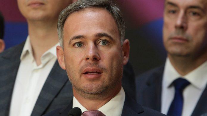 narodni-pokret-srbije-i-novo-lice-srbije:-“ne-izlazimo-na-izbore-u-arandelovcu,-podrzacemo-studentsku-listu”