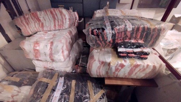 krijumcarili-modele-poznatih-brendova!-na-gradini-zaplenjena-sumnjiva-garderoba-u-vrednosti-od-oko-pola-miliona-dinara-(foto)