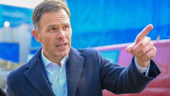 “dusebriznici-iz-opozicije-su-govorili-da-je-to-promasena-investicija”-mali:-ne-iznenaduju-me-napadi-na-er-srbiju