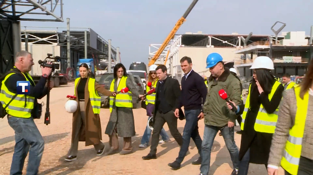 Мали:-На-градњи-Експа-4.000-радника-и-500-машина,-павиљон-Србије-готов-за-пар-месеци