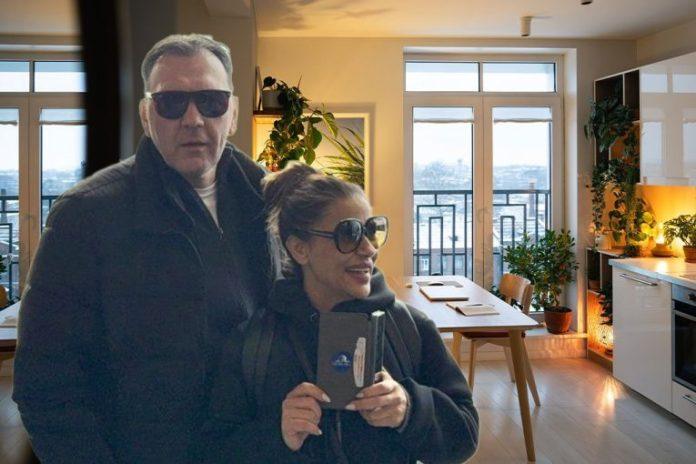 procurio-intimni-snimak-mine-i-kaspera-iz-kreveta!-pevacica-ne-skida-pogled-s-njega!-(video)