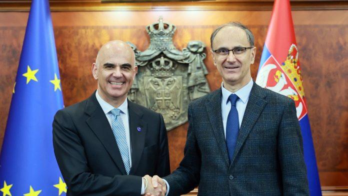 macut-razgovarao-sa-generalnim-sekretarom-saveta-evrope:-srbija-ostaje-cvrsto-posvecena-reformama-(foto)