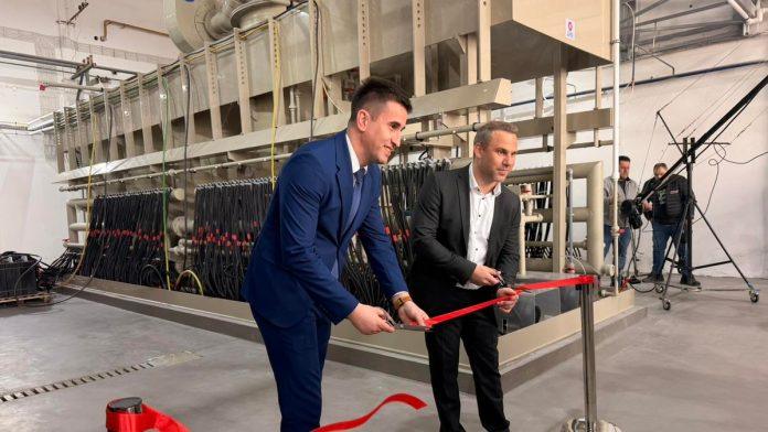 povratak-cuvenog-“black-horse”-na-trziste:-ponovo-pokrenuta-proizvodnja-akumulatora-u-srbiji