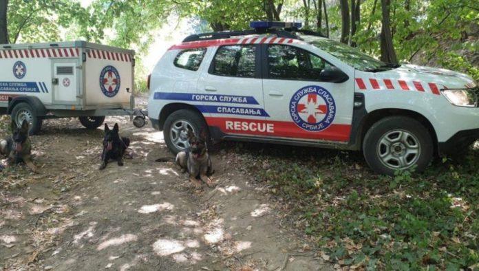 nestale-zene-nema-vec-tri-dana:-zvala-sina-nakon-cega-joj-se-gubi-svaki-trag-–-policija-pretrazuje-zvezdarsku-sumu