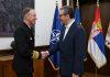 VUČIĆ SA KOMANDANTOM NATO: Insistirao sam na poštovanju Sporazuma iz Kumanova i Rezolucije 1244 (FOTO) vucic-sa-komandantom-nato:-insistirao-sam-na-postovanju-sporazuma-iz-kumanova-i-rezolucije-1244-(foto)
