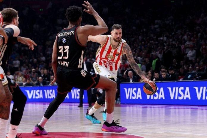 haos-u-areni-tokom-meca:-medusobna-tuca-navijaca-crvene-zvezde