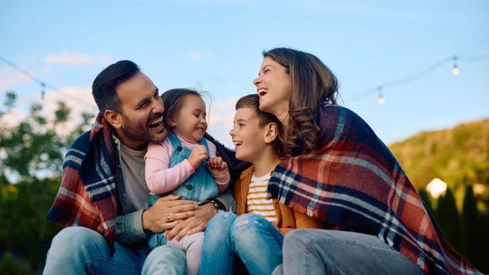 broj-dece-utice-na-zivotni-vek-zena:-studija-otkrila-koje-majke-najduze-zive-a-koje-su-u-riziku-od-brzeg-starenja