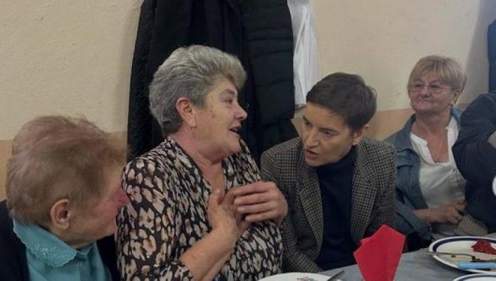 brnabic-u-rgostu:-srecna-sto-sam-danas-upoznala-ove-jake-zene-i-mogla-da-otvoreno-razgovaram-sa-njima