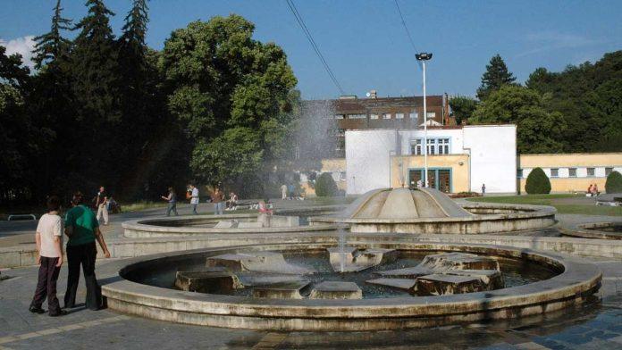 smestaj-za-13-evra,-lekovita-voda-i-bogat-sadrzaj!-ova-banja-u-srbiji-postaje-hit-destinacija-za-odmor:-detaljan-cenovnik