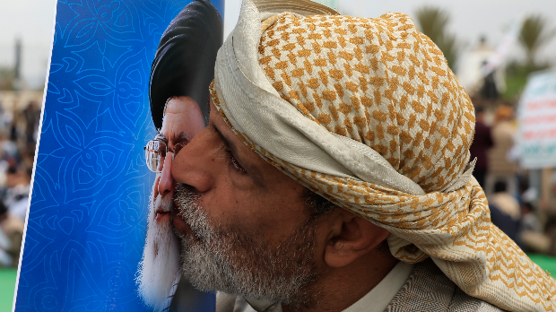 У-име-Алаха,-милостивог,-самилосног-–-верски-вођа-је-Мођтаба-Хамнеи,-син-Алијев-и-нова-главна-мета-САД-и-Израела У-име-Алаха,-милостивог,-самилосног-–-верски-вођа-је-Мођтаба-Хамнеи,-син-Алијев-и-нова-главна-мета-САД-и-Израела