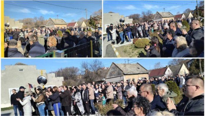 narod-ceka-vucica:-gradani-crvenke-se-okupili-da-pozdrave-predsednika-(foto)