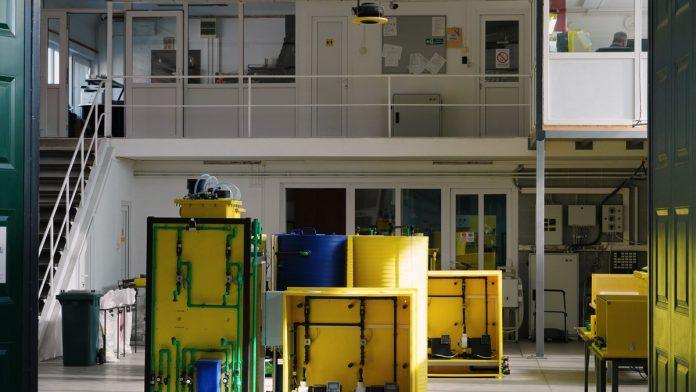 alkohol-ce-biti-zabranjen-kao-dezinfekciono-sredstvo-u-bolnicama!-ova-kompanija-iz-srbije-ima-jedinstveno-resenje-za-evropu