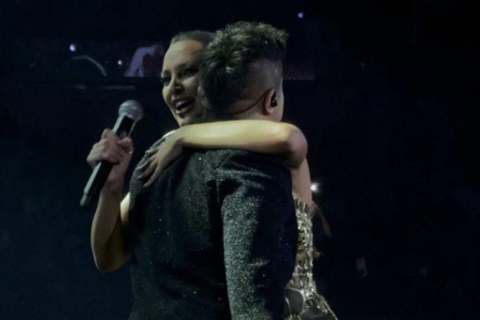 nije-verovala-da-ce-joj-se-ovako-nesto-desiti-na-koncertu-marije-serifovic:-objavljen-snimak-sa-lica-mesta,-aleksandra-prijovic-se-obratila-javnosti!